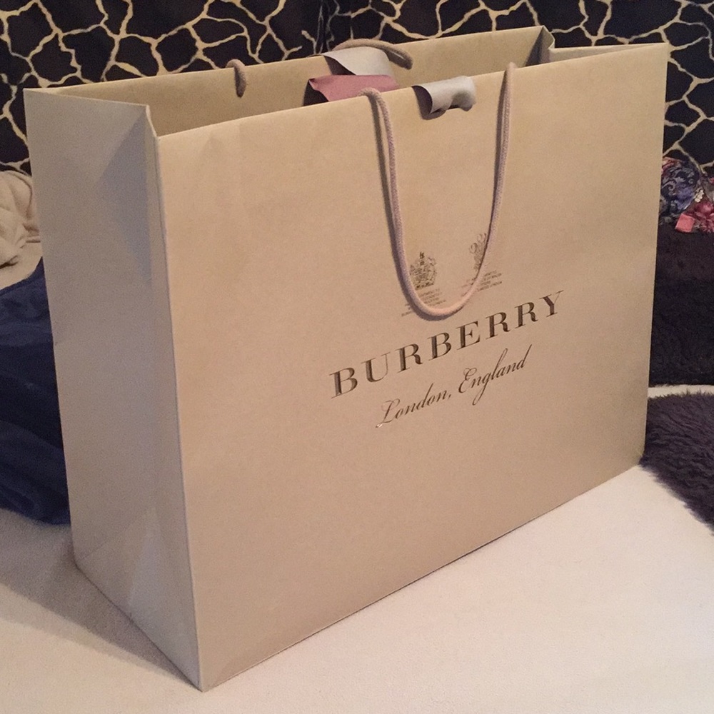 Jumbo Burberry Shopping Bag
